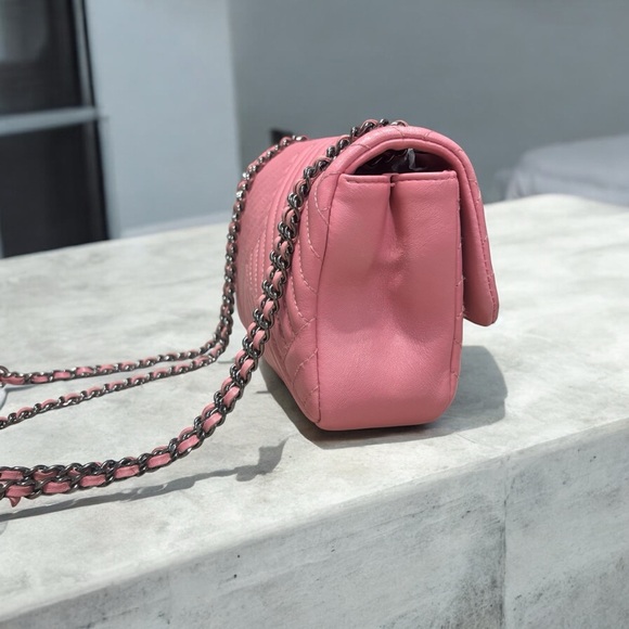 Pink CHANEL Chevron Crossing Flap Bag - Picture 5 of 12